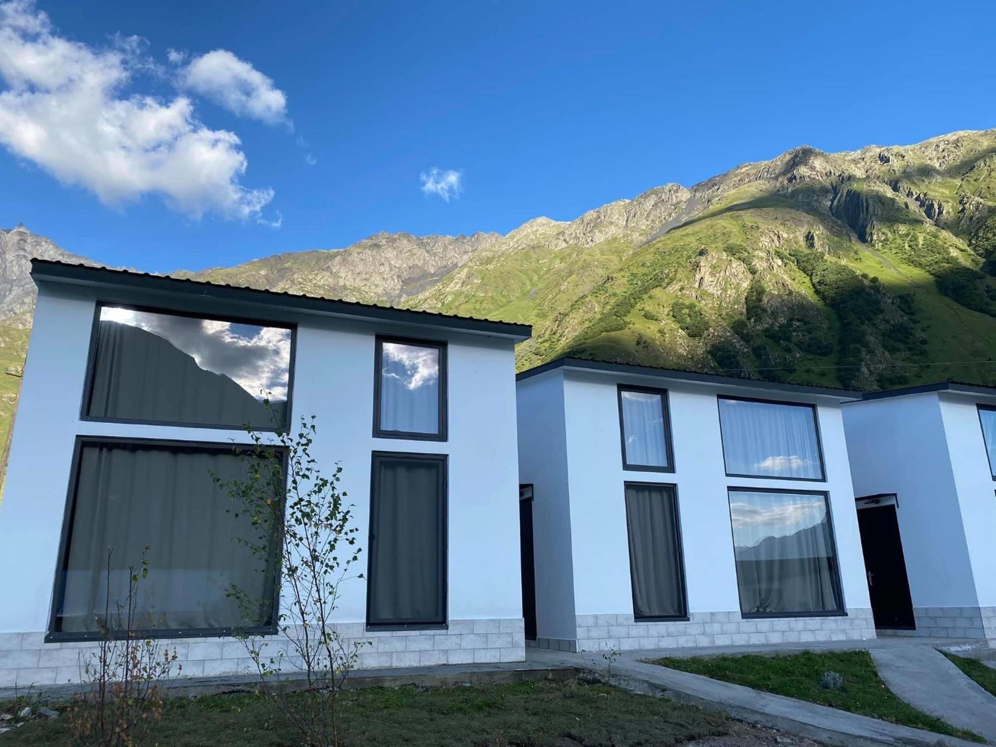 Krebuli Hotell Kazbegi Eksteriør bilde