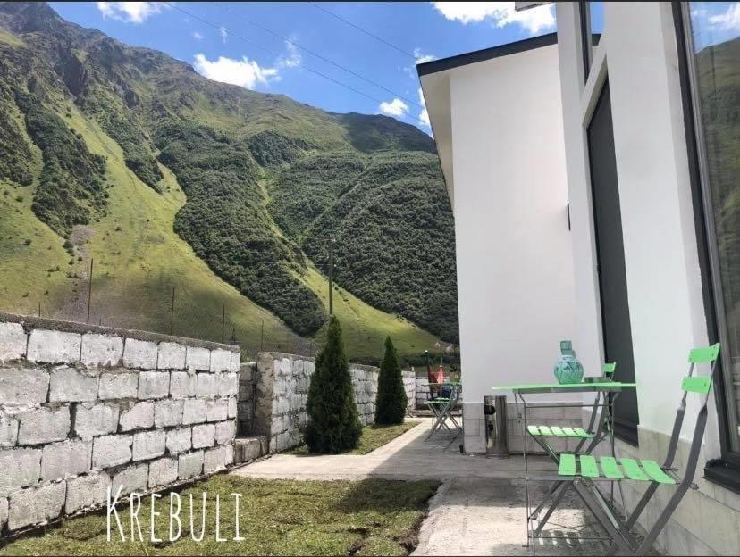 Krebuli Hotell Kazbegi Eksteriør bilde
